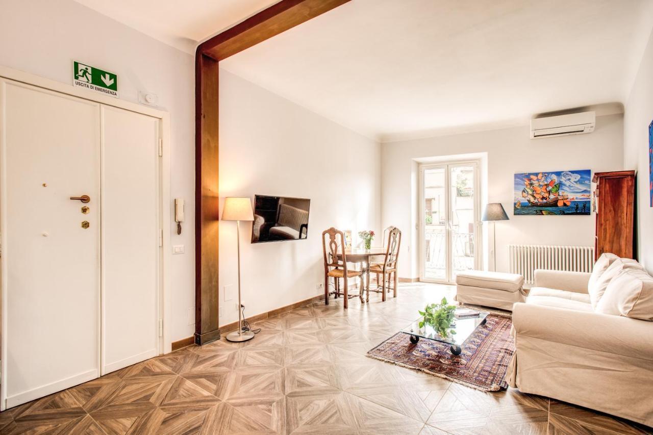 Appartamento Cavour Attic With Terrace Roma Esterno foto