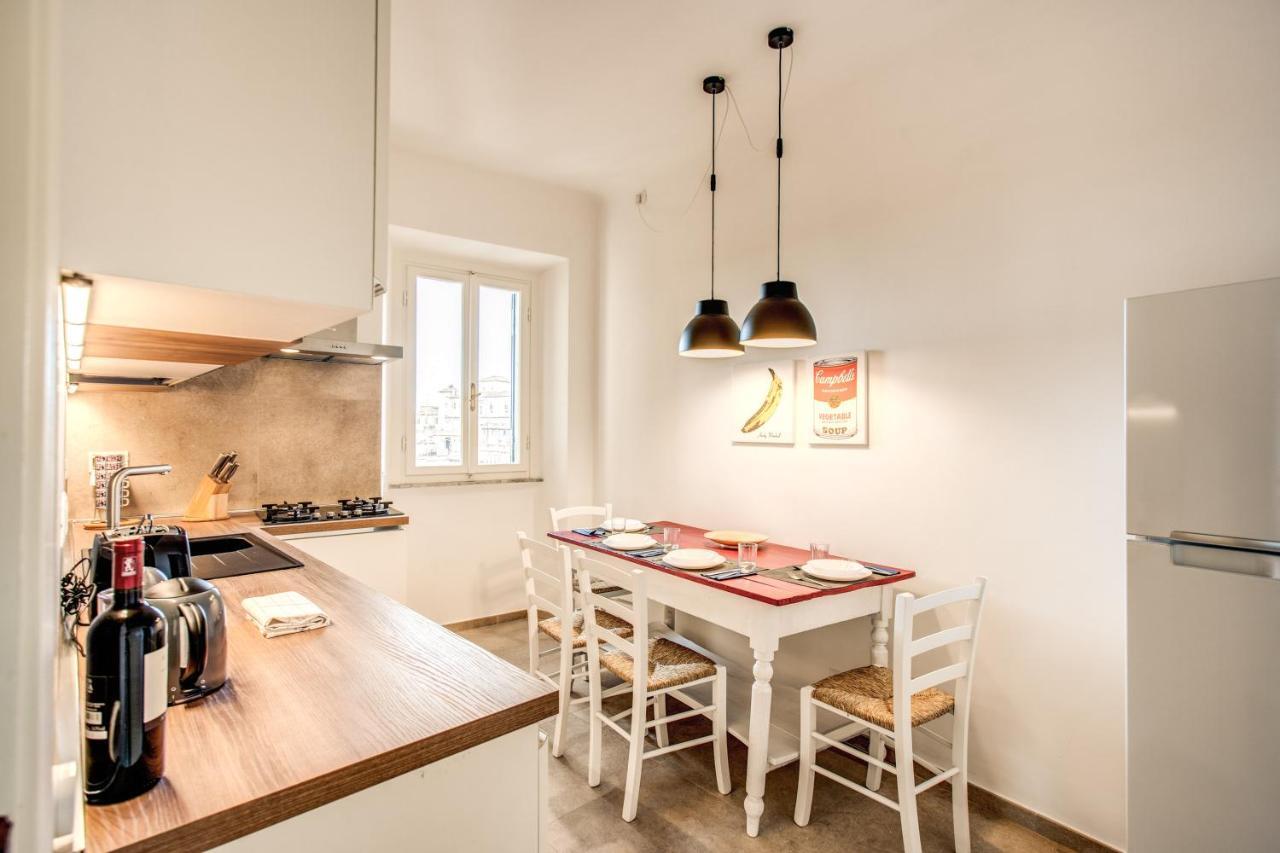 Appartamento Cavour Attic With Terrace Roma Esterno foto