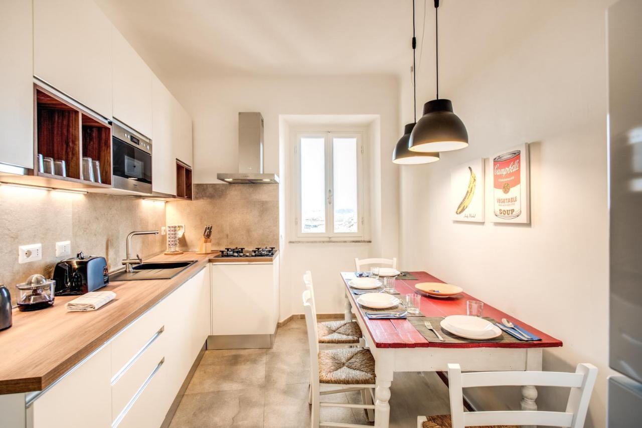 Appartamento Cavour Attic With Terrace Roma Esterno foto