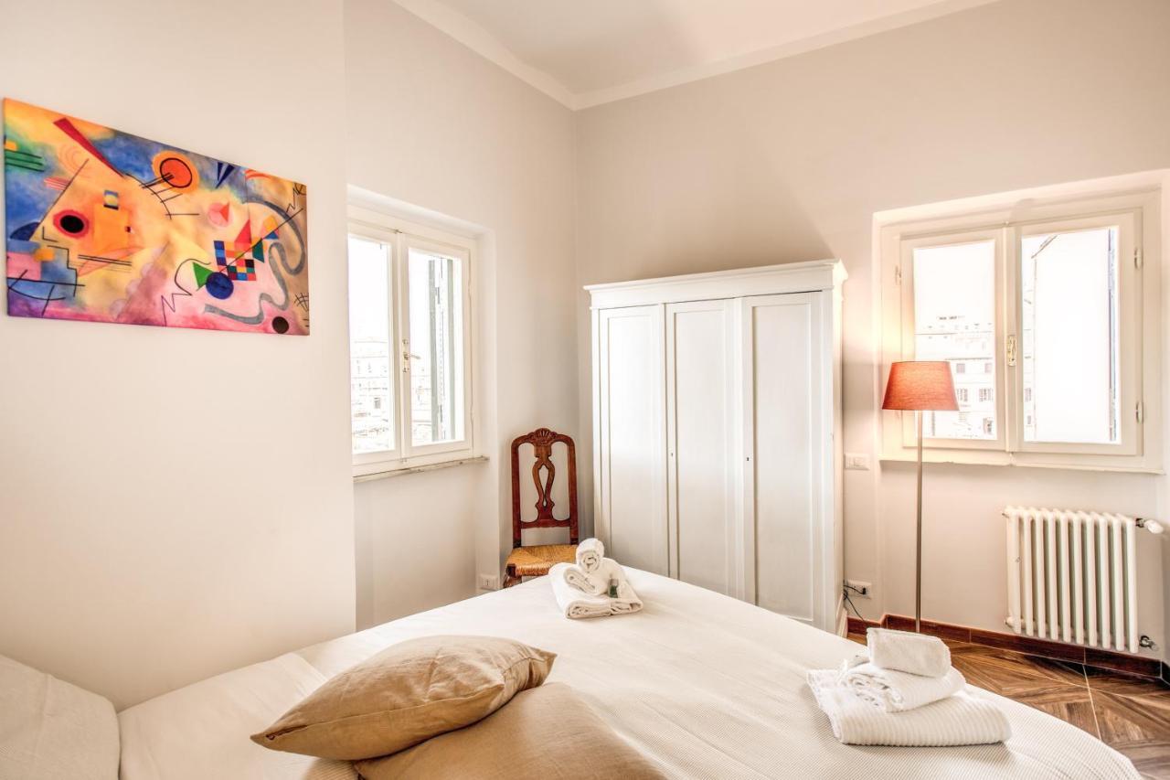 Appartamento Cavour Attic With Terrace Roma Esterno foto