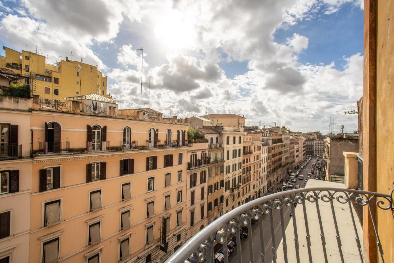 Appartamento Cavour Attic With Terrace Roma Esterno foto